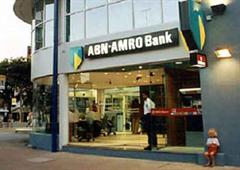 Die Führung der ABN Amro tritt für eine Verschmelzung mit Barclays ein.
