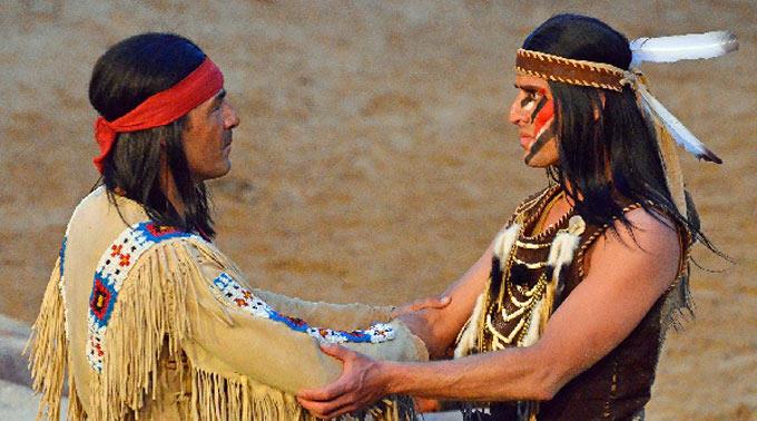 Die Karl-May-Spiele mit Erol Sander in der Hauptrolle des Indianerhäuptlings Winnetou werden noch bis 2. September aufgeführt.